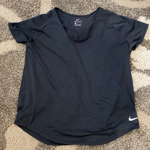 Nike Dri-Fit Athletic short sleeve Shirt. Size Large. - Picture 3 of 12